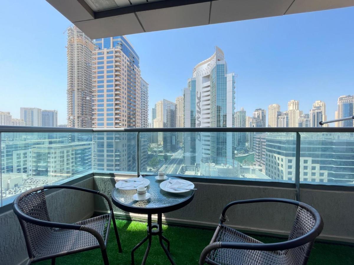 Private Gorgeous Room With Marina View With Shared Kitchen In Shared Apartment Dubai Exterior photo